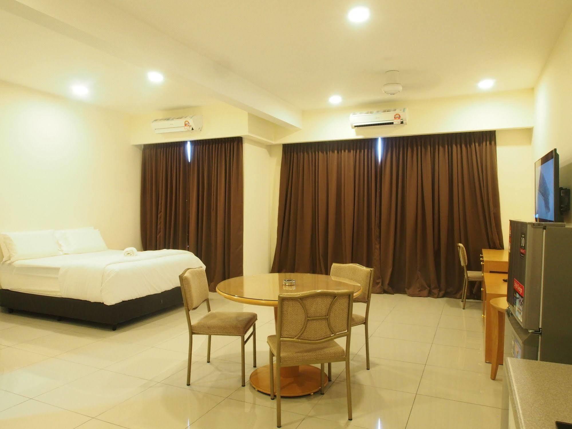סרי קמבאנגן Premier Times International Hotel מראה חיצוני תמונה