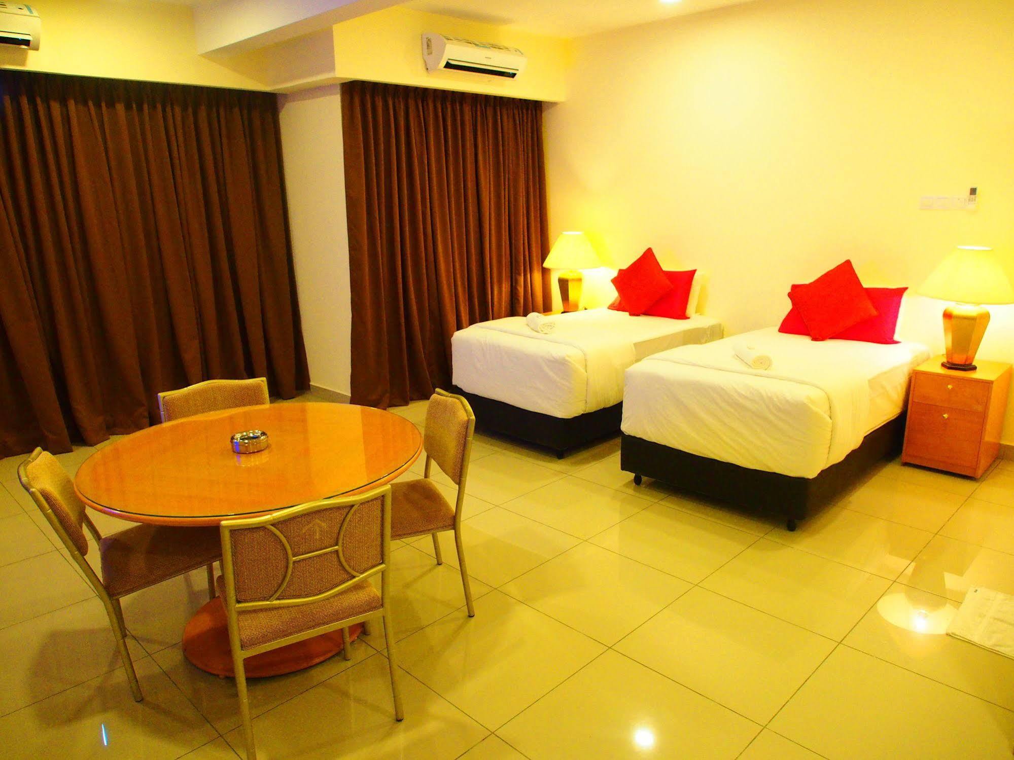 סרי קמבאנגן Premier Times International Hotel מראה חיצוני תמונה
